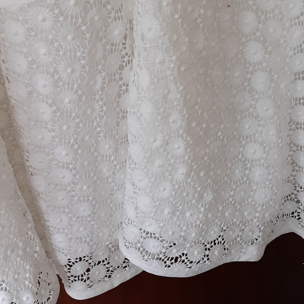 A pea in a pod pre-pregnancy dress in white - Picture 8 of 8